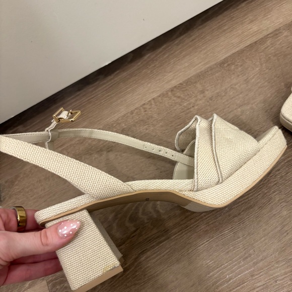 Cheer Heels - Ivory Raffia - Picture 5 of 13